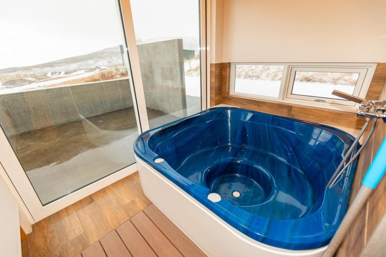 Hrimland Cottages آكيورِيْري المظهر الخارجي الصورة